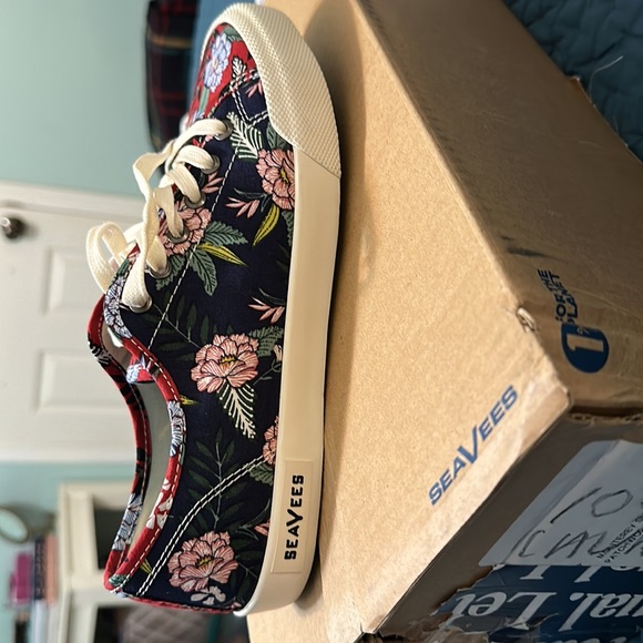 New SeaVees Monterey Sneaker - Picture 3 of 5